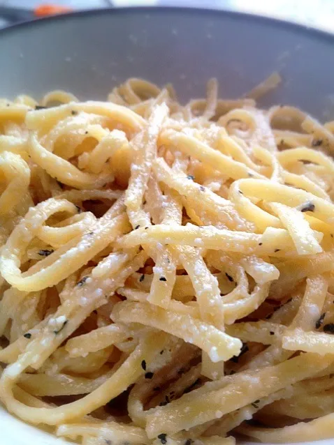 lemon truffle pasta|Liane Lattoさん