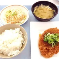 Snapdishの料理写真:カツおろしソース定食|nariさん