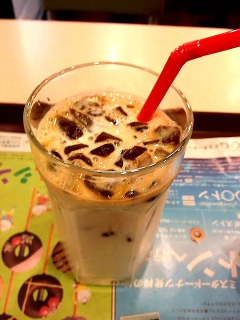 Snapdishの料理写真:ミスドの氷コーヒー♡|みーたんさん