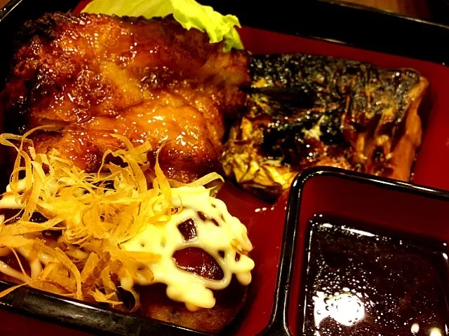 my dinner^^ ...takoyaki , teriyaki chicken , saba~ with sauce|hackerty11さん