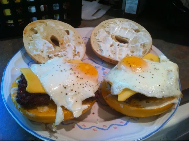 Steak Egg and Cheese Bagels|jimさん