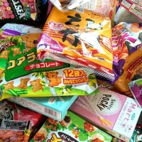 Snapdishの料理写真:Japanese snacks|Rosa Rolonさん