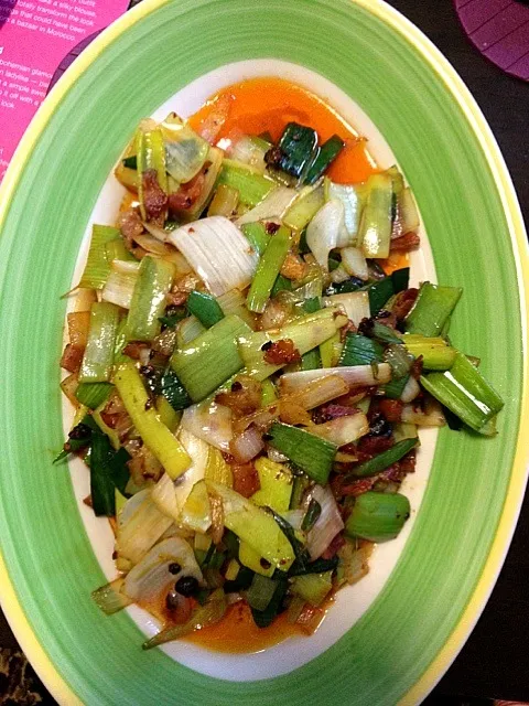 Leeks with bacon and black bean chili sauce|Angie Changさん