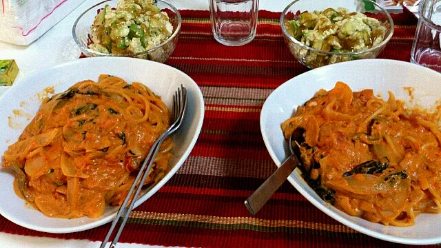 トマトクリームパスタ 豆腐とアボカドのサラダ|杉山由夏さん