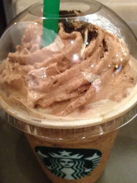 Snapdishの料理写真:mocca cookie cramble frappe|zugar freeさん