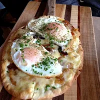 Fried Egg Flatbread|beth schreibman gehringさん