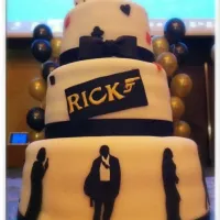 James Bond Cake|Josephine Tanさん