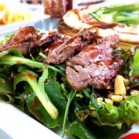 Snapdishの料理写真:warm beef salad