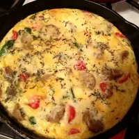 Fritata with spinach, tomato,potato,onion,herbes de Provence and Chicken/apple/sage sausage|beth schreibman gehringさん