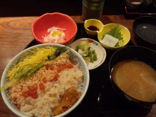 三色丼|おっちさん