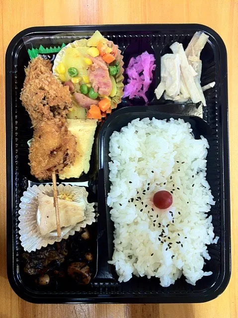 日替わり幕の内弁当|たんぽぽ娘さんさん