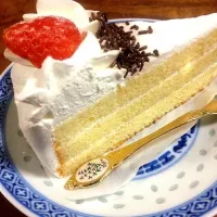 誕生日苺ショートケーキ