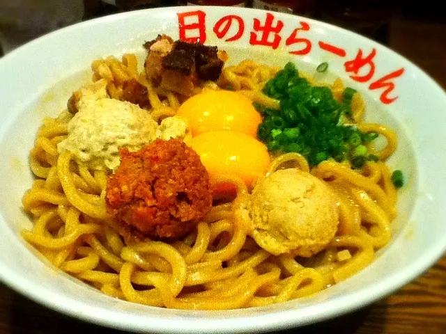 Snapdishの料理写真:ガッツ麺デラックス 大盛|yutoさん