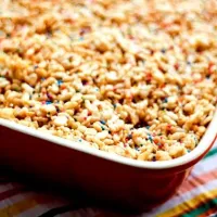 Cake Batter Brown Rice Krispy Treats|Mellissaさん