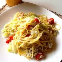 Snapdishの料理写真:春キャベツとしらすのパスタ|hirokawaさん