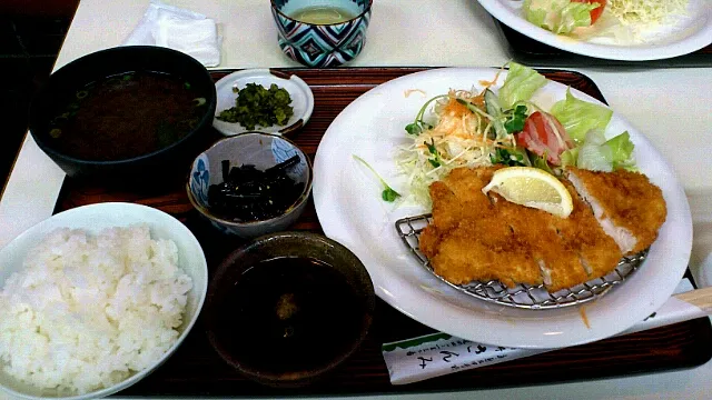 チキンカツ定食(^-^)|みなみかわみづきさん