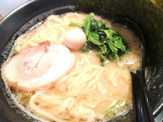 家系しょうゆラーメン|Nakano Masahiroさん