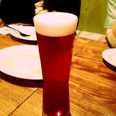 Snapdishの料理写真:カシスクランベリービール|まりおさん