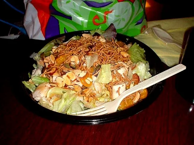 Snapdishの料理写真:Wendy's Mandarin Salad|chan mitsuさん