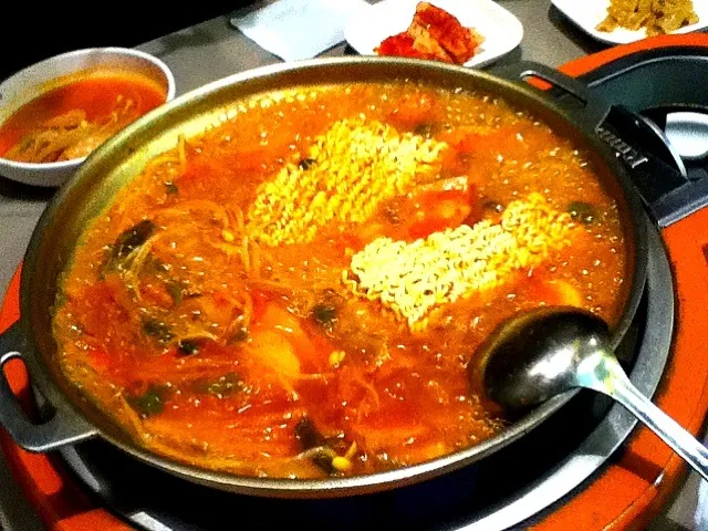 Snapdishの料理写真:☆ プデチゲ (부대찌개) ☆|cho_co_coさん