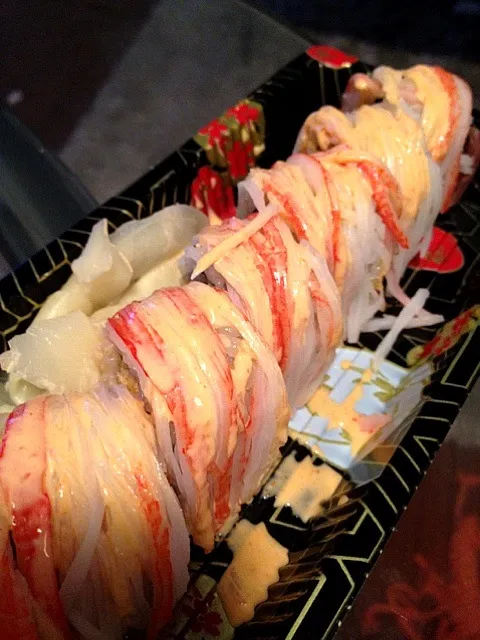 Snapdishの料理写真:spicy crab roll|lanaさん