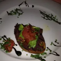 Snapdishの料理写真:avocado bruschetta|johnさん