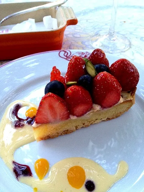 strawberry tart|lauren shannonさん