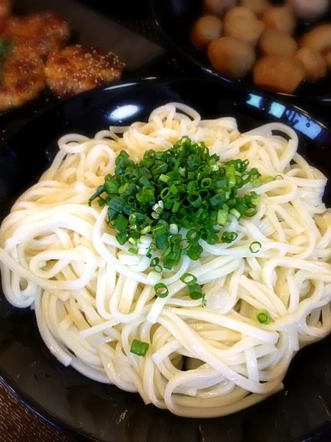 暑いから冷え冷えうどんー！|ゆこさん