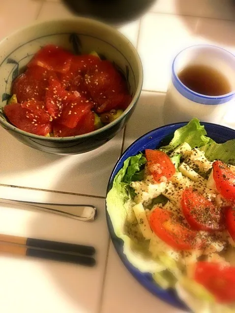 マグロアボカド丼と豆腐サラダ|minetaさん