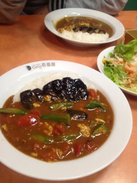 チキンと夏野菜カレー（＾∇＾）|しーさん