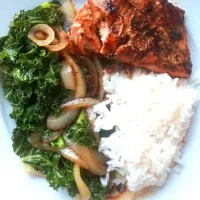 Snapdishの料理写真:tereyaki salmon and sauted kale|patriciaさん