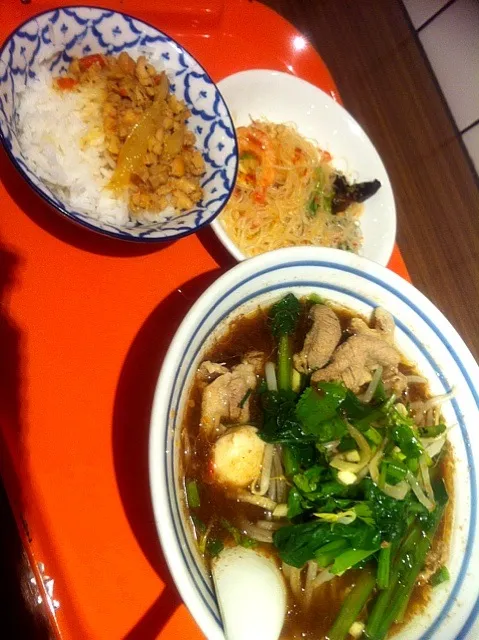 タイの屋台風ラーメン|ともこさん