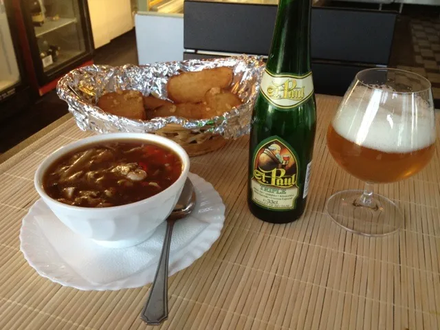 soup + belgian triple ale.|haamerさん