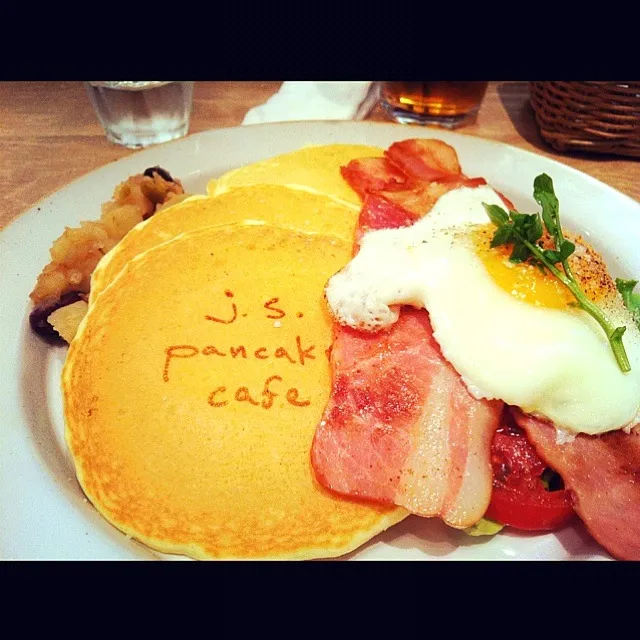 Snapdishの料理写真:first meal of the day|amiさん