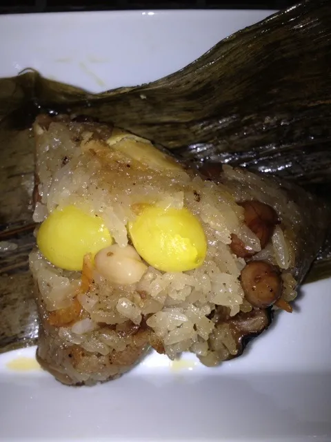 Snapdishの料理写真:บะจ่าง, ba-jang (sticky rice with many filling wrapped by lotus leaf)|Tunaさん