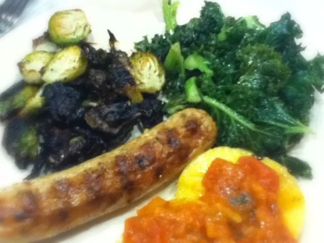 Snapdishの料理写真:chicken sausage, grilled polenta w garlic & tomatoes, kale & brussel sprouts|amanda walterさん