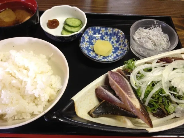 藁焼きたたき定食|あにさんさん