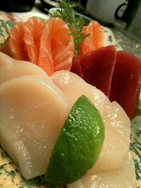 Scallops, Salmon and Blue Fin Tuna|prissyさん