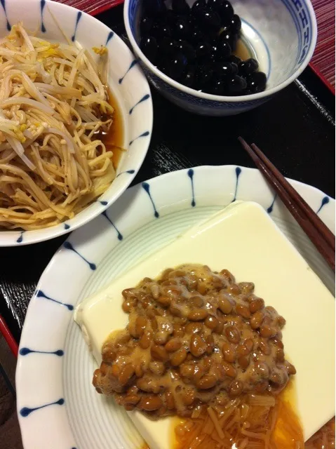 もやしエノキと豆腐納豆と黒豆|らくださん