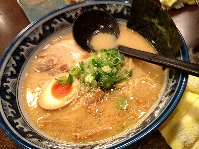 灯台ラーメン 魚介豚骨味|リサさん