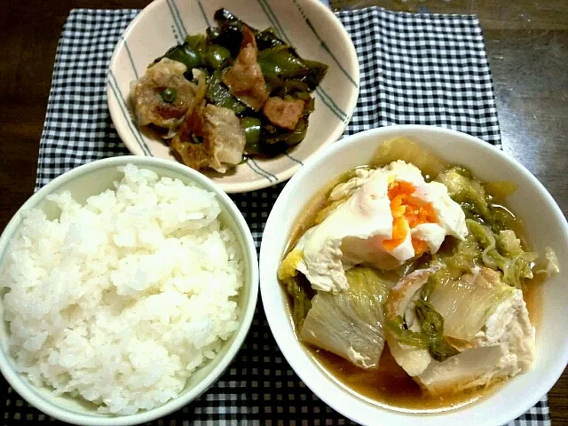 白菜と揚げ出し豆腐の炊いたの&焼売&ピーマンベーコンの炒め|ペコマキコさん