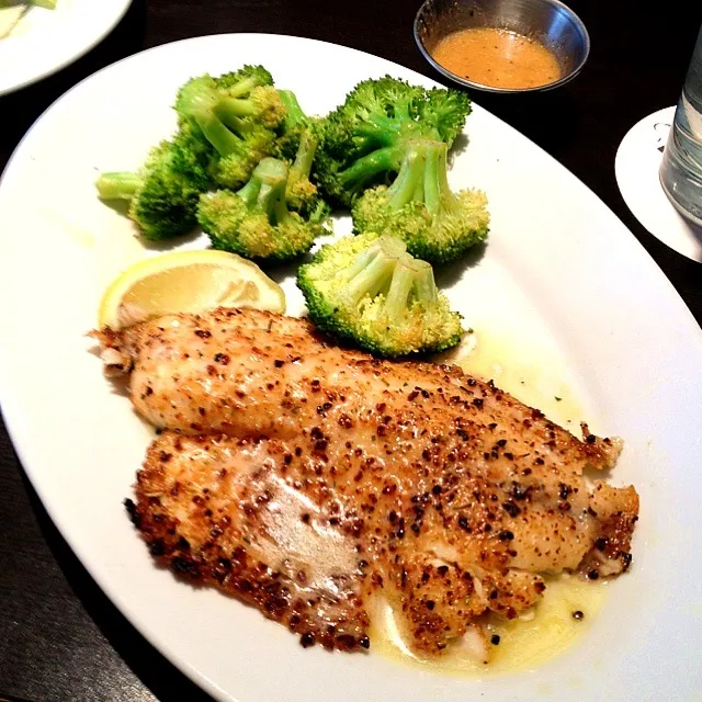 Herb Crusted Tilapia|Evgenniaさん