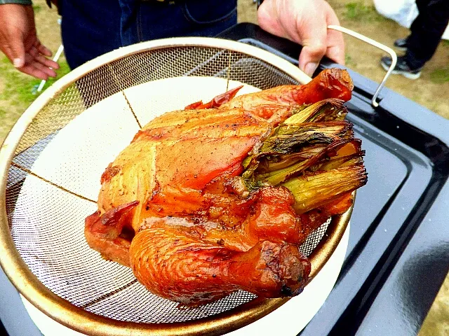 Snapdishの料理写真:鳥の燻製!丸ごと|たかはしまいこさん