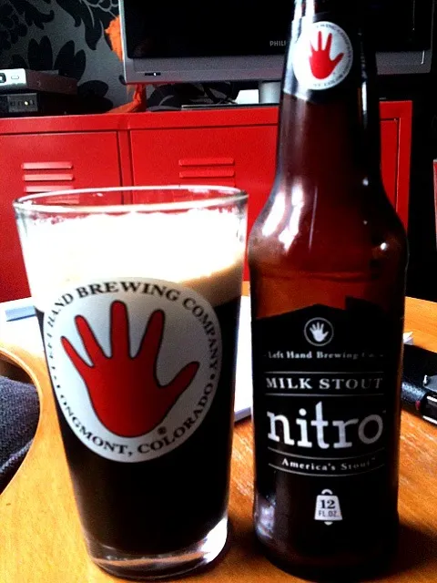 milk stout nitro|Mike van Leeuwenさん