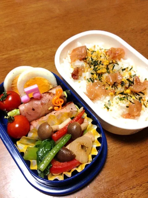 Snapdishの料理写真:アスパラベーコンと中華炒めのお弁当|🍎ゆかりんご🍎さん