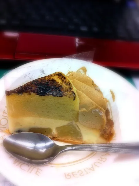 Snapdishの料理写真:差し入れケーキ！|りょーちんさん