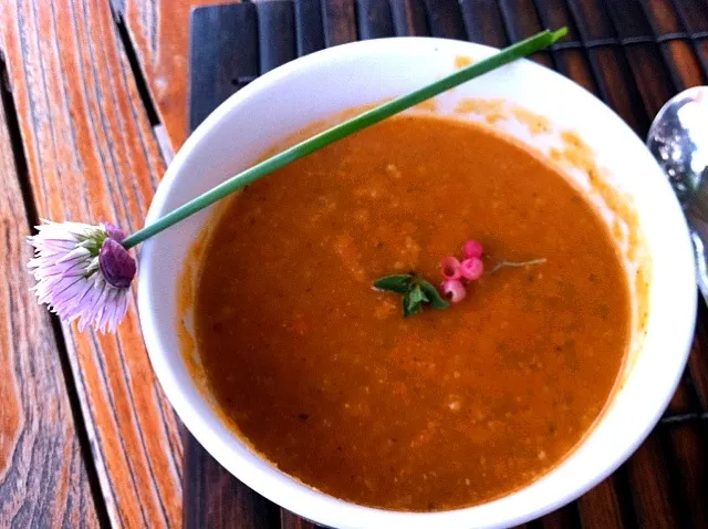 super healthy eggplant garlic tomato almond soup|Celine Cossou-Bordesさん