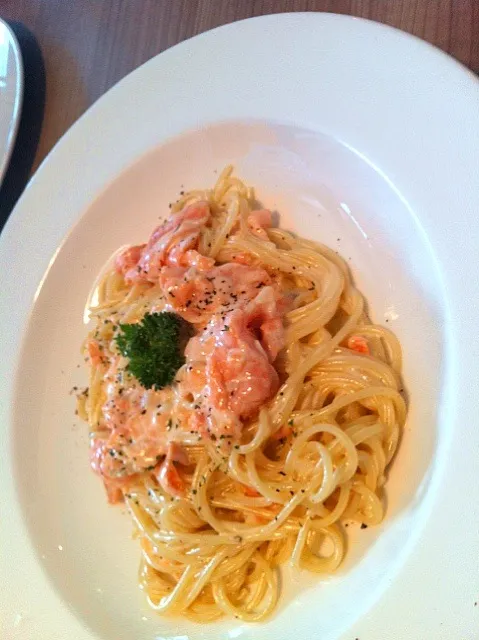 salmon spaghetti|Pim Patanasuthikulさん