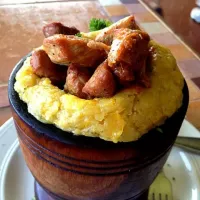 Snapdishの料理写真:mofongo relleno de carne frita|Kali & Joaquinさん