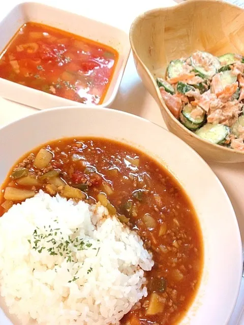 海老ダシキーマカレー＆デトックススープ＆サラダ♡|kyoさん